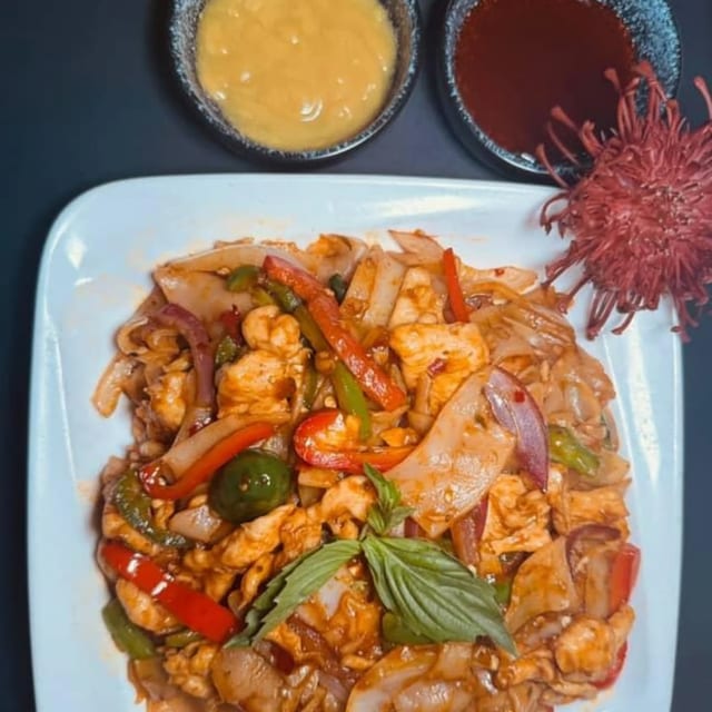 Drunken Noodle Chicken.